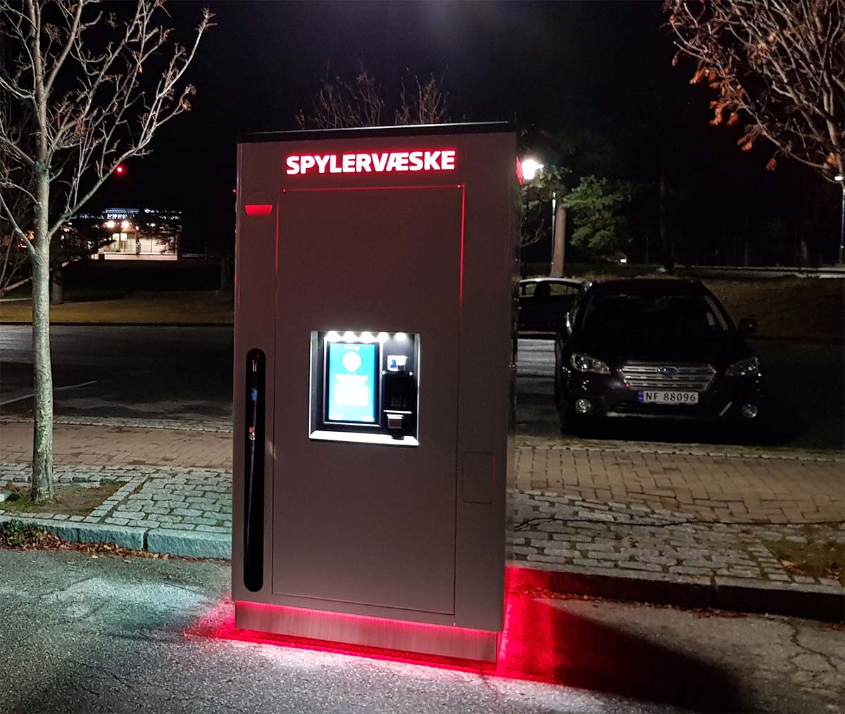 Windscreen washer fluid dispenser